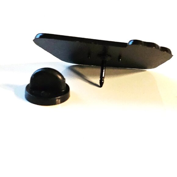 Bigfoot National Forest Enamel Pin Cryptid Sasquatch Footprints Collectible - Picture 2 of 3